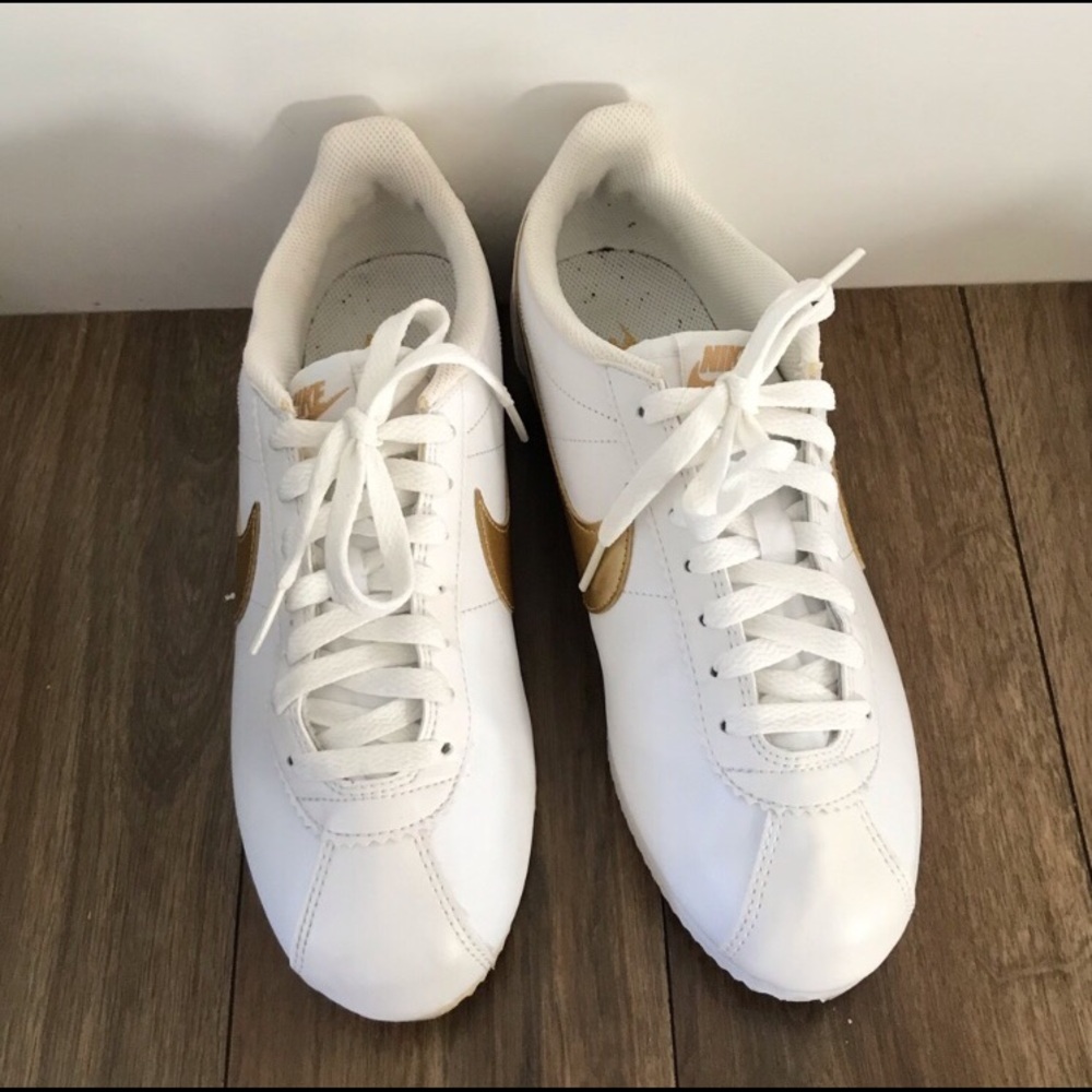 New Women’s Classic Cortez Gold Standard
